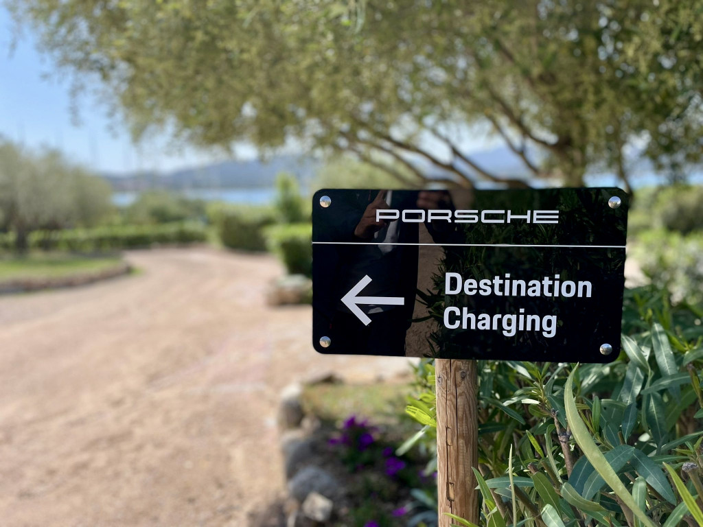 Porsche Destination Charging